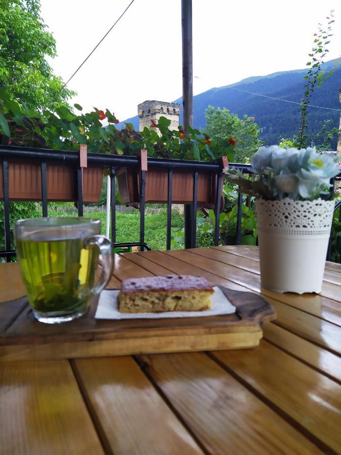 Ailama Guesthouse 메스티아 외부 사진